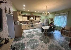 Дом 280м², 3-этажный, участок 10 сот.