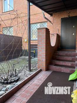 Таунхаус 240м², 3-этажный, участок 4 сот.  