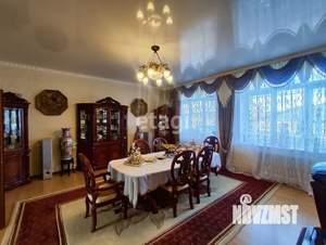 Дом 342м², 2-этажный, участок 10 сот.  