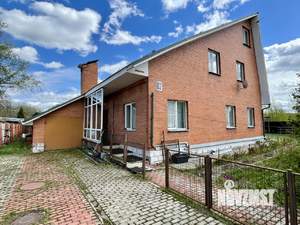 Дом 231м², 3-этажный, участок 10 сот.  