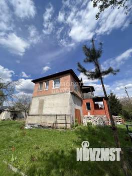 Дом 174м², 2-этажный, участок 10 сот.  