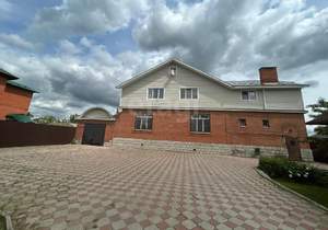 Дом 342м², 2-этажный, участок 10 сот.  