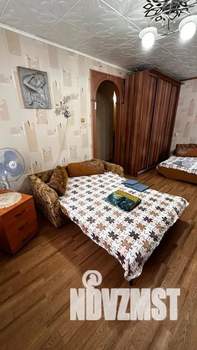 1-к квартира, посуточно, 32м2, 1/5 этаж