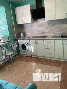 1-к квартира, посуточно, 40м2, 8/17 этаж