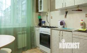 2-к квартира, посуточно, 48м2, 1/1 этаж