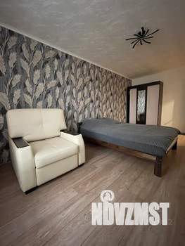 1-к квартира, посуточно, 34м2, 2/5 этаж