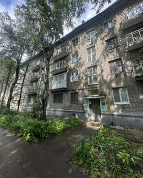 2-к квартира, вторичка, 42м2, 1/4 этаж