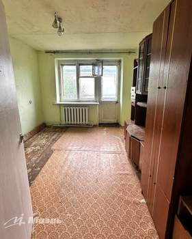 4-к квартира, вторичка, 58м2, 5/5 этаж