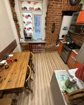 3-к квартира, вторичка, 62м2, 1/4 этаж