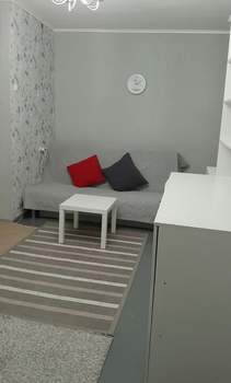 2-к квартира, вторичка, 42м2, 3/3 этаж