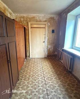 4-к квартира, вторичка, 58м2, 5/5 этаж