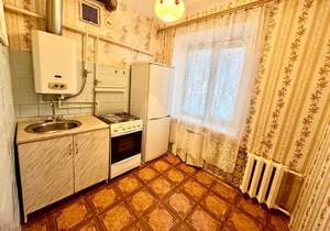 2-к квартира, вторичка, 41м2, 1/4 этаж