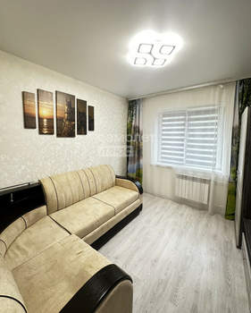2-к квартира, вторичка, 65м2, 1/9 этаж
