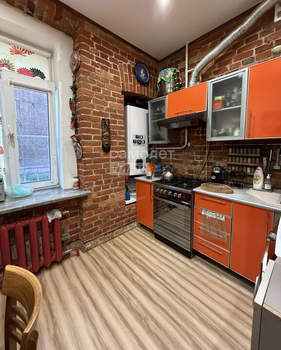 3-к квартира, вторичка, 62м2, 1/4 этаж