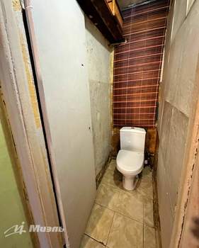 4-к квартира, вторичка, 58м2, 5/5 этаж