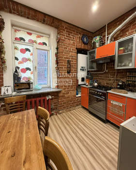 3-к квартира, вторичка, 62м2, 1/4 этаж