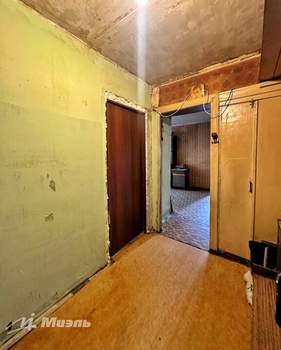 4-к квартира, вторичка, 58м2, 5/5 этаж