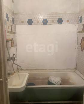 3-к квартира, вторичка, 62м2, 1/9 этаж