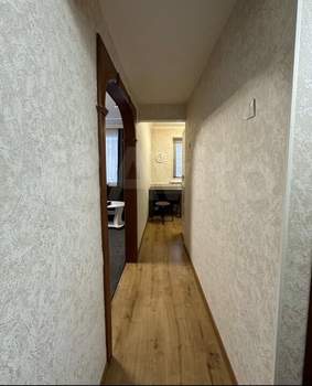 2-к квартира, вторичка, 44м2, 1/4 этаж