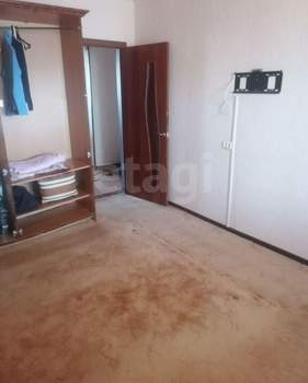 3-к квартира, вторичка, 64м2, 10/10 этаж