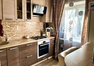 2-к квартира, вторичка, 42м2, 1/5 этаж