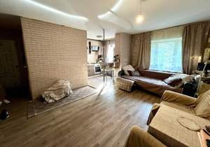 2-к квартира, вторичка, 42м2, 1/5 этаж