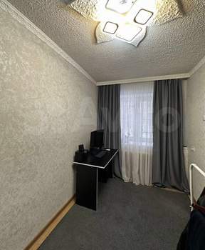 2-к квартира, вторичка, 44м2, 1/4 этаж