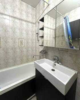 3-к квартира, вторичка, 65м2, 10/10 этаж