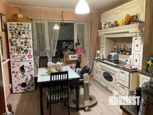 2-к квартира, вторичка, 63м2, 7/10 этаж