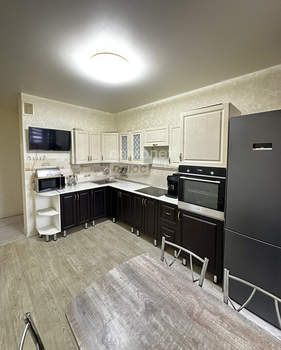 2-к квартира, вторичка, 65м2, 1/9 этаж