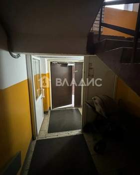 1-к квартира, вторичка, 38м2, 1/10 этаж