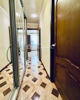 3-к квартира, вторичка, 58м2, 8/9 этаж