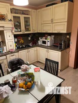 2-к квартира, вторичка, 63м2, 7/10 этаж